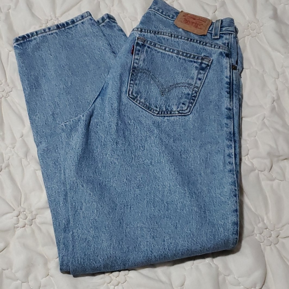 Levis 550 mom jeans fit